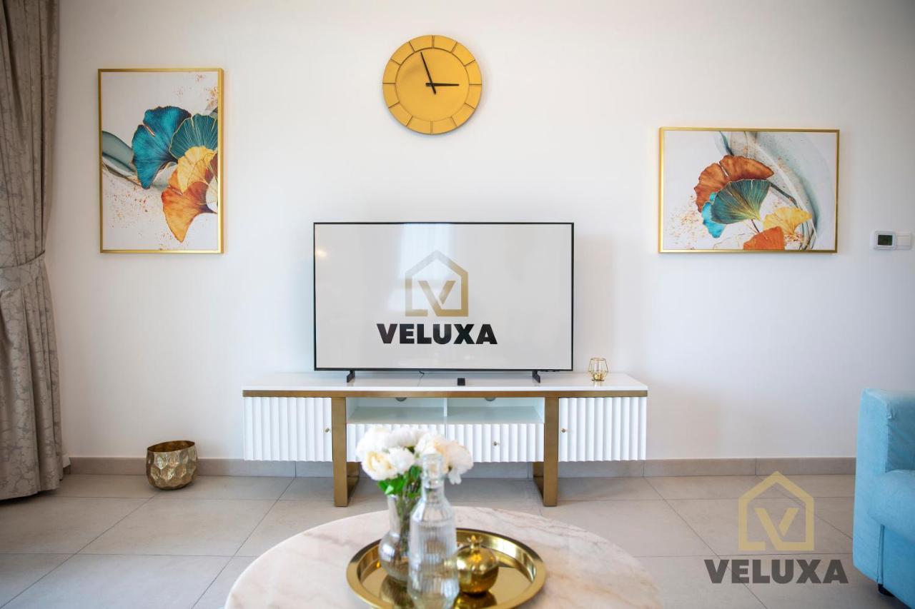 Veluxa - Luxury And Bright 1 Bedroom Apartment, Burj View! ドバイ エクステリア 写真